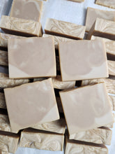 Load image into Gallery viewer, Champagne Toast Soap Earthly Soap Goods